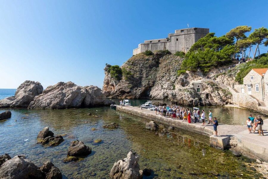 Dubrovnik: History and Game of Thrones Walking Tour - Pile Gate, Where Filming Interacted with Real Public Life