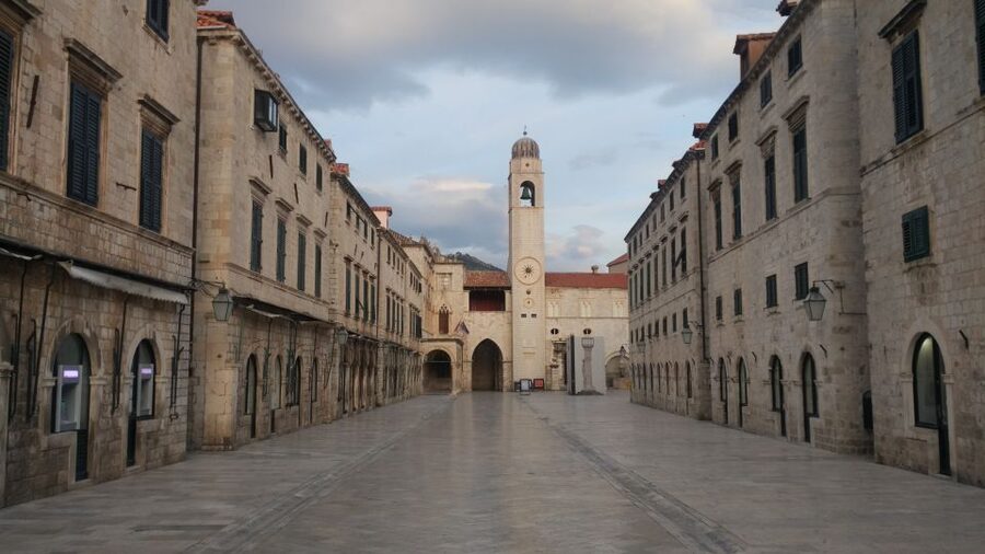 Dubrovnik: Insider 90-Minute Walking Tour With a Local - Entering Dubrovnik through Ploče Gate and Revelin Fort