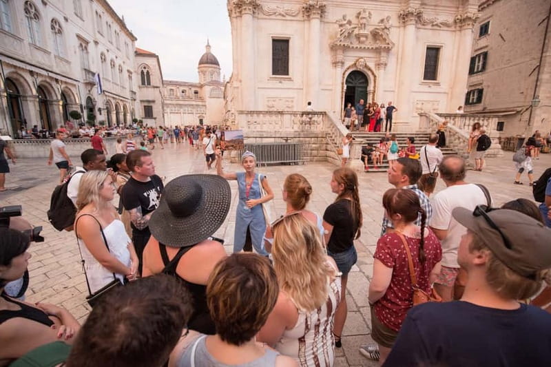 Dubrovnik: Karaka - Game of Thrones Cruise & Walking Tour - The Karaka ship ride: views, music, and a Dragon Blood pause