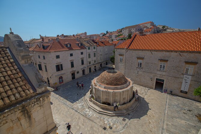 Dubrovnik: Old Town History Walking Tour - Meeting at Onofrio’s Fountain, Then Diving Into the Old Town’s Main Gate Energy
