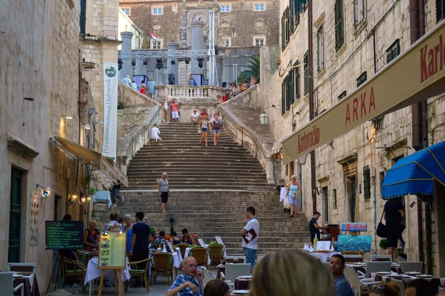 Dubrovnik: Pile Gate & Old Town with Spices and Hidden Gems - Cathedral time, plus the little markers that give clues