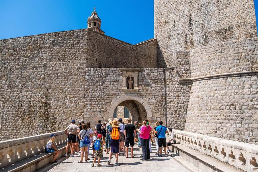 Dubrovnik: Pile Gate & Old Town with Spices and Hidden Gems - Nautika meeting point, plus that famous fountain water moment