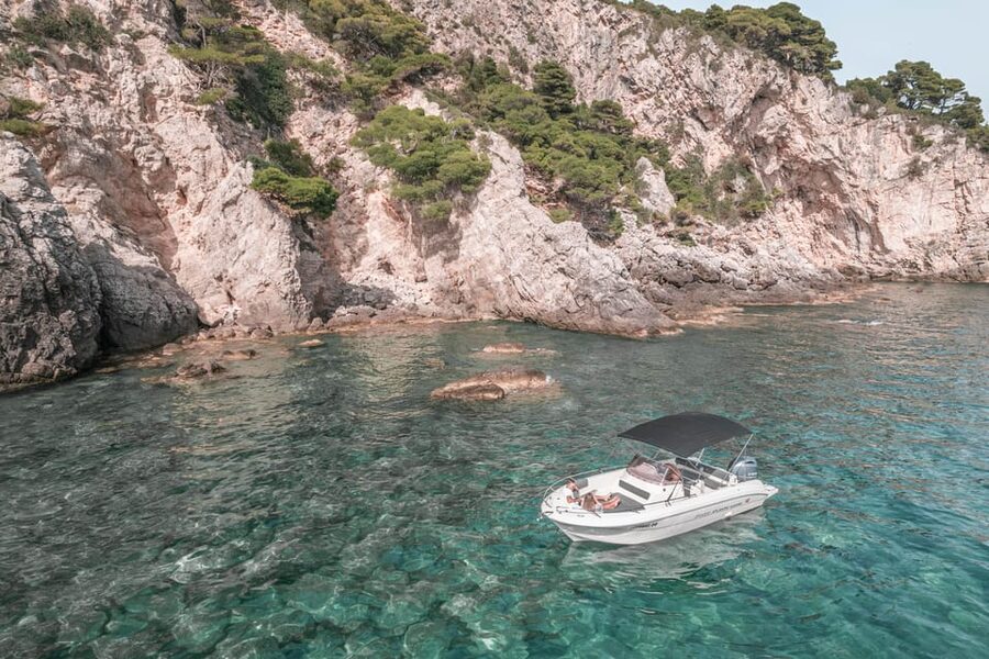 Dubrovnik: Private Boat Island Tour - Lopud: the island break, walking time, and lunch with a view