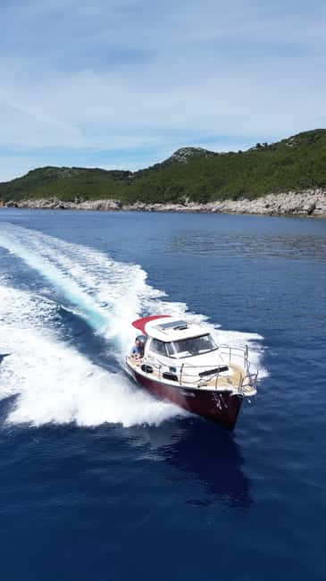 Dubrovnik: Private Boat Rental for Parties & Alcohol - Drinks and music setup: how the party stays controlled