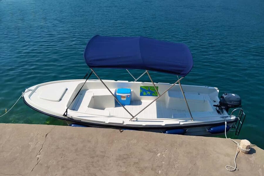 Dubrovnik: Rent a fun and easy to use boat without license - What’s on board, and why it actually matters
