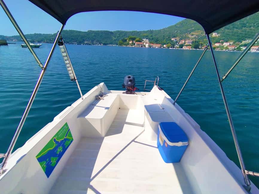 Dubrovnik: Rent a fun and easy to use boat without license - Your 8-hour game plan: caves, islands, and free time to choose
