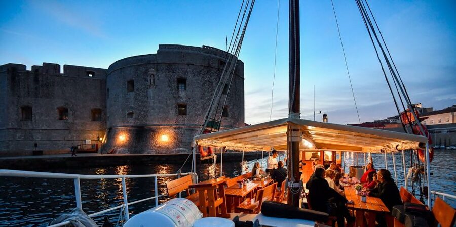 Dubrovnik: Sunset Dinner Cruise around the Old Town - Price and value: why $91 can feel like a win