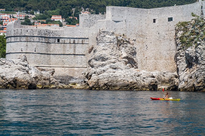 Dubrovnik: Sunset Kayaking & Snorkeling with water &wine - The sunset return: how the wine fits into the experience