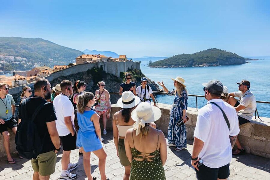 Dubrovnik: The Original Game of Thrones Tour & Lokrum Option - Stradun and the big landmark sequence: Orlando’s Column and Jesuit Stairs