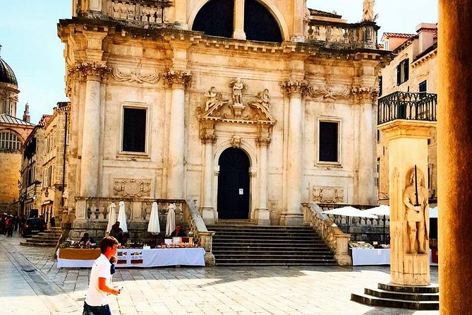 Dubrovnik walking history tour - From Pile Gate toward Sponza Palace, you learn what the city ran on