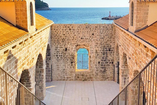 Dubrovnik walking history tour - Guide style, pacing, and the one risk worth planning for