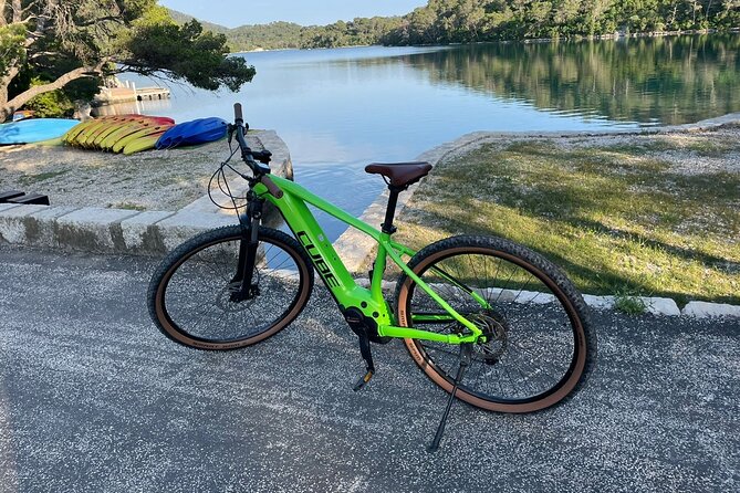 E bike rental National park Mljet - Getting your day right: park ticket, battery checks, and comfort gear