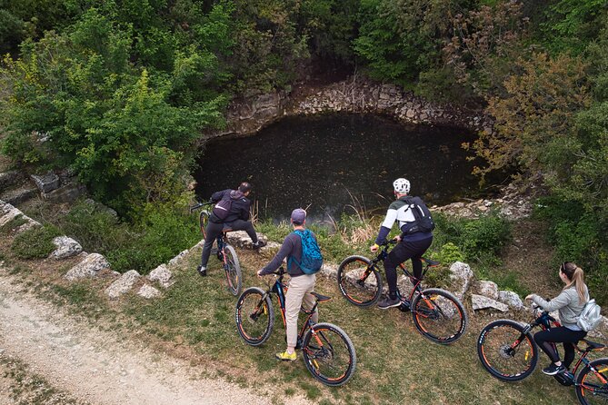 E-Bike swim & fortress tour Vodnjan - Stop 4: Vodnjan extra exploring plus olive oil tasting