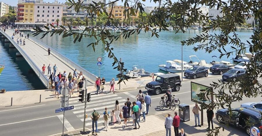 Eco tuk tuk Highlights of Zadar - Stop-by-Stop: Greeting to the Sun, Roman Forum, Land Gate, and More