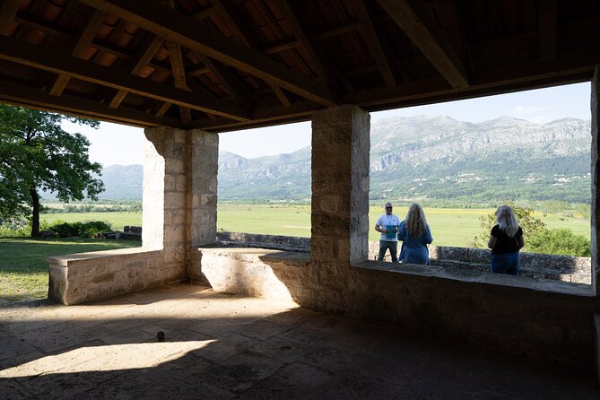 Eight beautiful locations just outside of Dubrovnik - The included snack and drinks: what you will actually taste