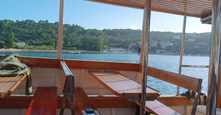 Elaphite Islands Cruise with Local Gastronomy at Captain's H - Getting to Ribica and starting the day without stress