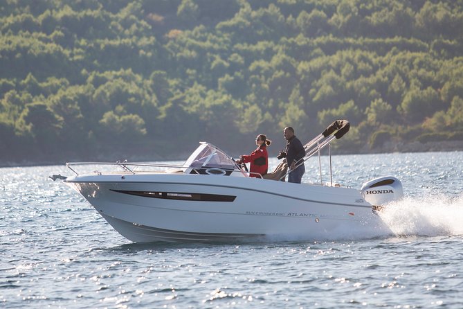 Elaphiti Islands 6 Hours Private Speedboat Tour - Pickup and the port start: the part you don’t want to waste time on