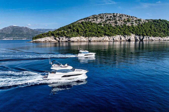 Exclusive Luxury Yacht Tour of the Elaphiti Islands - Stop 2: Koločep and the Blue Cave snorkeling moment