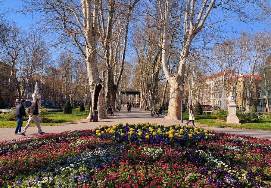Exclusive old Zagreb walking tour - St Mark’s Square monuments, the Parliament and the Museum of Broken Relationships