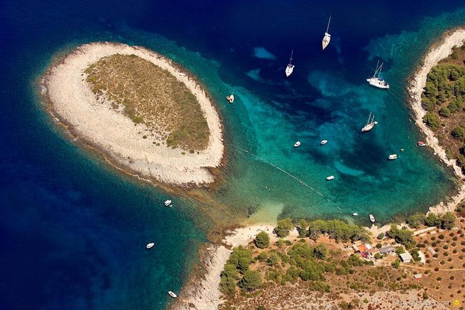 Exclusive Private Tour: Red Rocks & Pakleni Islands - Pakleni Islands: Five Hours of Choosing Your Beach Mood