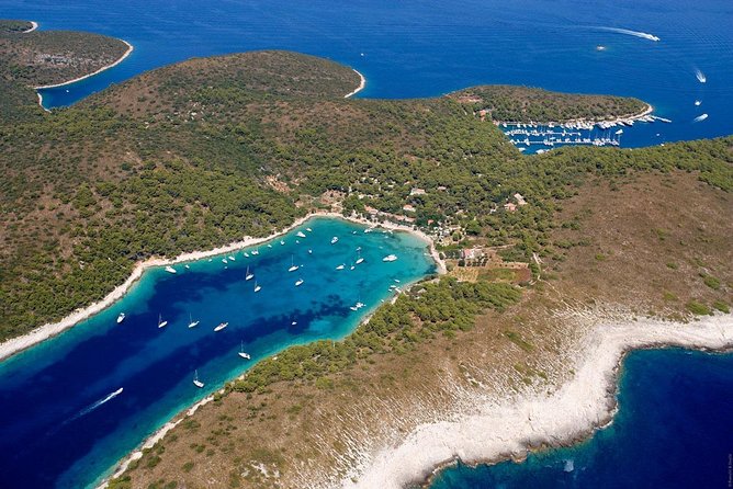 Exclusive Private Tour: Red Rocks & Pakleni Islands - Snorkeling Gear, Water, and Small Touches That Make It Feel Personal