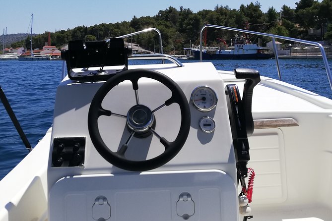 Explore the West coast of the island Brac by BETINA boat - Book it or skip it?