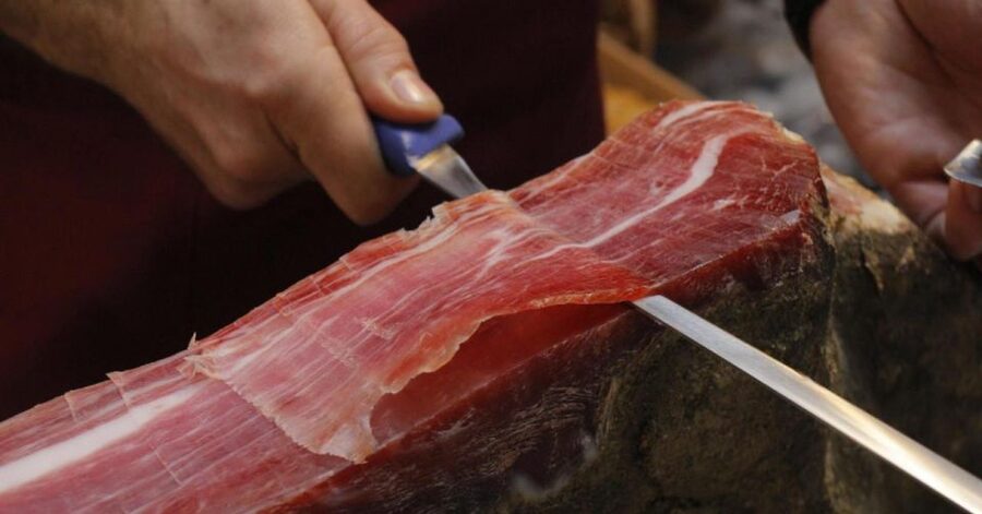 Food Tour in Split ( Small Group) - Where the tour starts, and why the location matters
