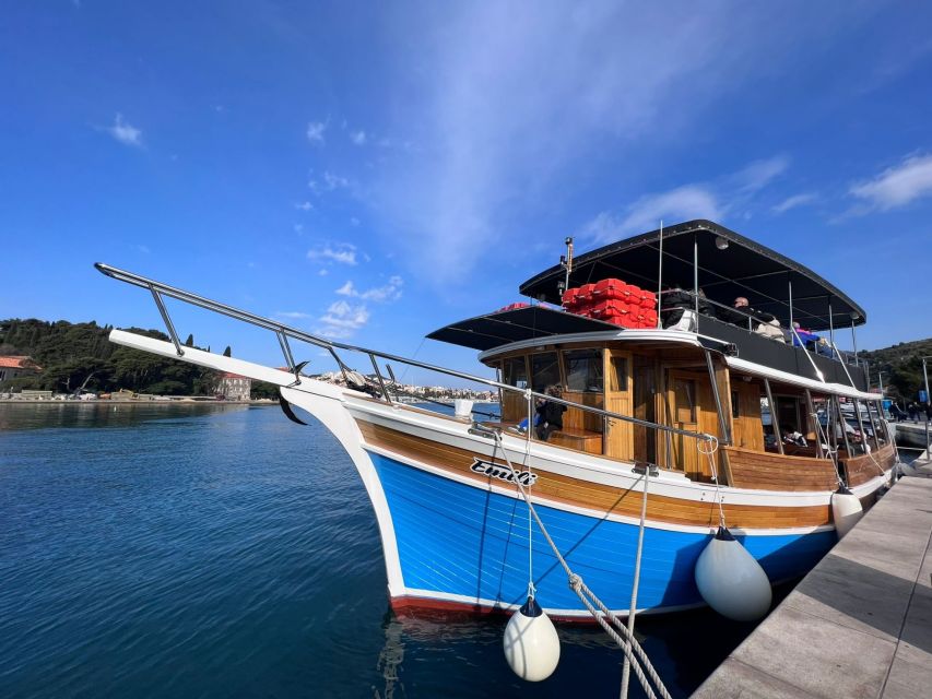 From Dubrovnik: Boat Tour to Kolocep, Lopud, & Sipan Islands - Šipan break: olive-tree vibes and a slower island mood