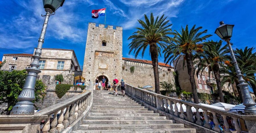 From Dubrovnik: Island of Korčula with wine tasting - Getting from Dubrovnik to Ston, then across the water