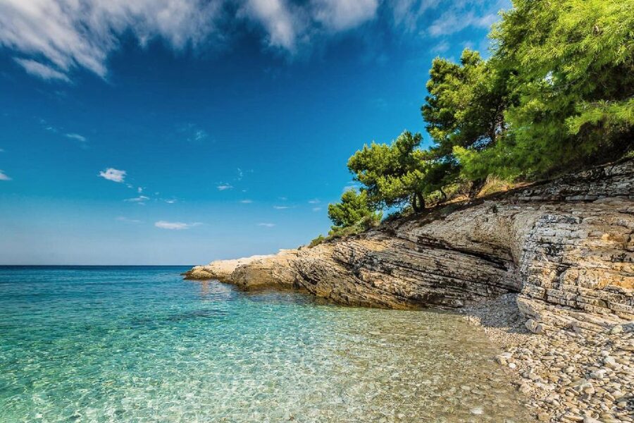 From Fazana: Sea caves, hidden island, cliffs and more... - Fazana Sea Caves to Brijuni: Why This Short Boat Trip Works