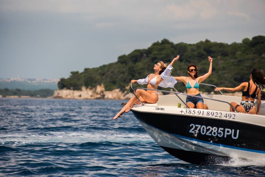 From Fažana: snorkeling at sea cave and Brijuni Island - Seagull Rocks Snorkeling and the Cave Rule You Must Know