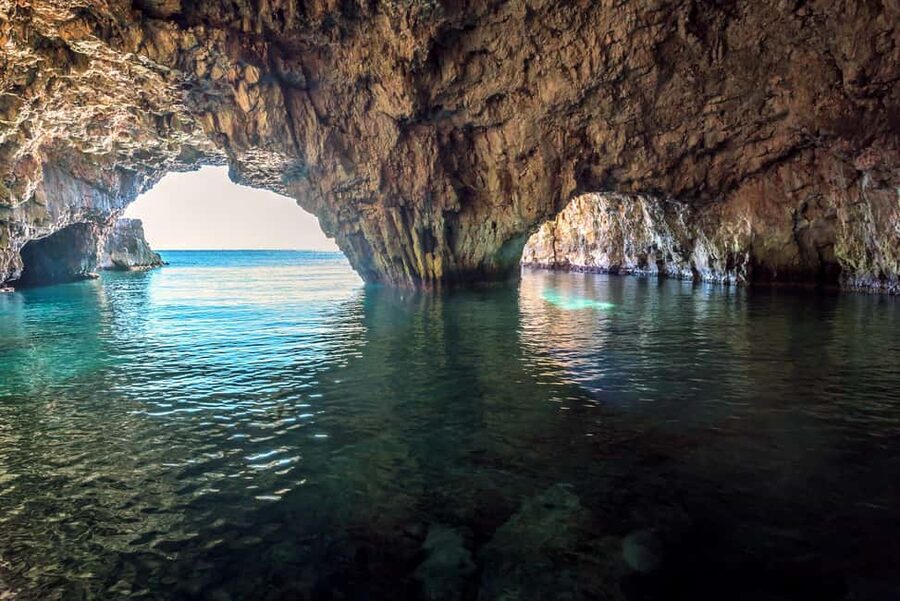 From Hvar: Blue Cave, Green Cave & 5 Islands Speedboat Tour - Boat comfort, waves, and sea-sickness reality