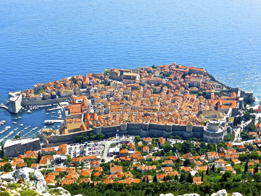 From Makarska: Full-Day Dubrovnik Tour - A 12-hour route that strings Makarska Riviera to Dubrovnik