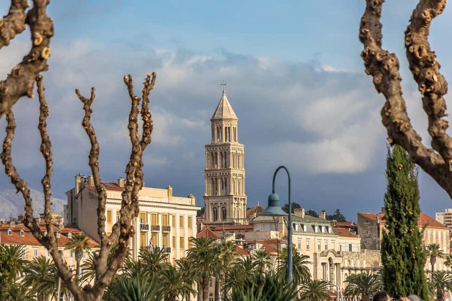 From Makarska : Split City Guided Tour & Free Time - Makarska to Split in One Day, Without Overplanning