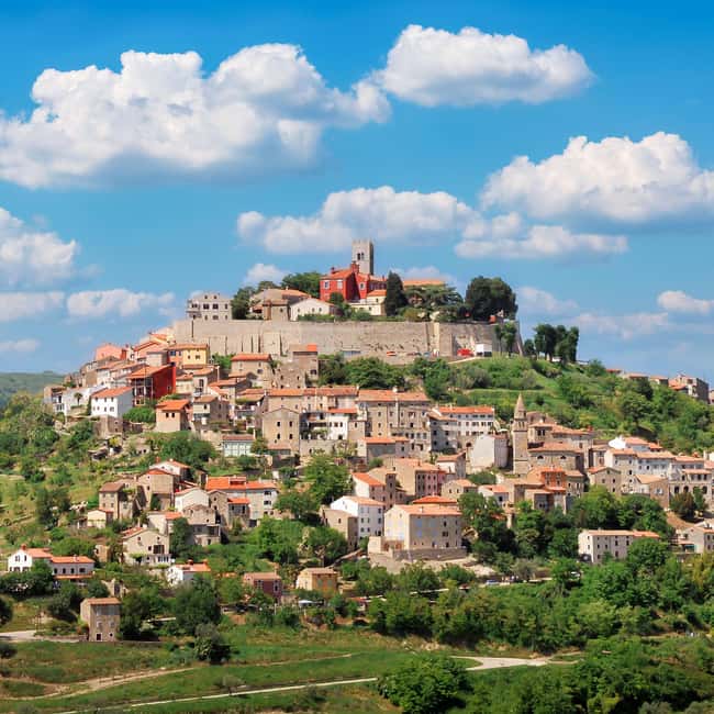 From Rovinj: Istria Day Tour to Poreč, Grožnjan & Motovun - Starting in Rovinj, then cruising toward Poreč and its UNESCO mosaics