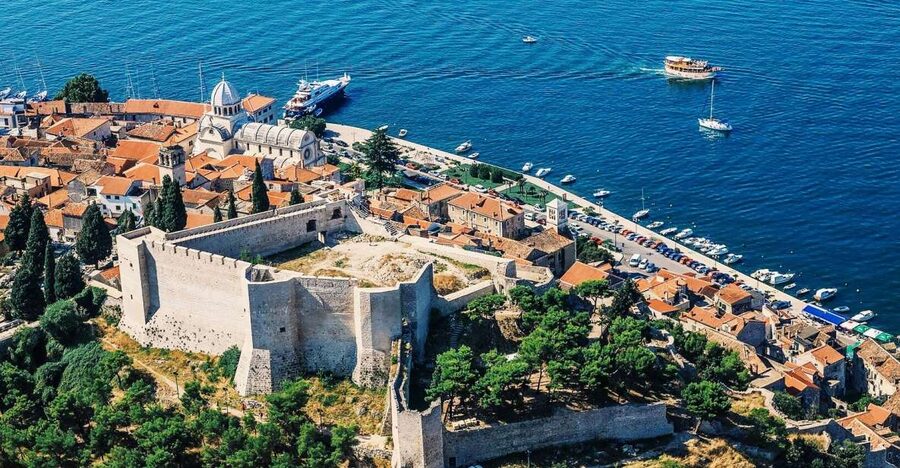 From Sinj: 1.5-Hour Private Flight over Kornati & Šibenik - Why a private 90-minute flight from Sinj feels like the smartest use of time