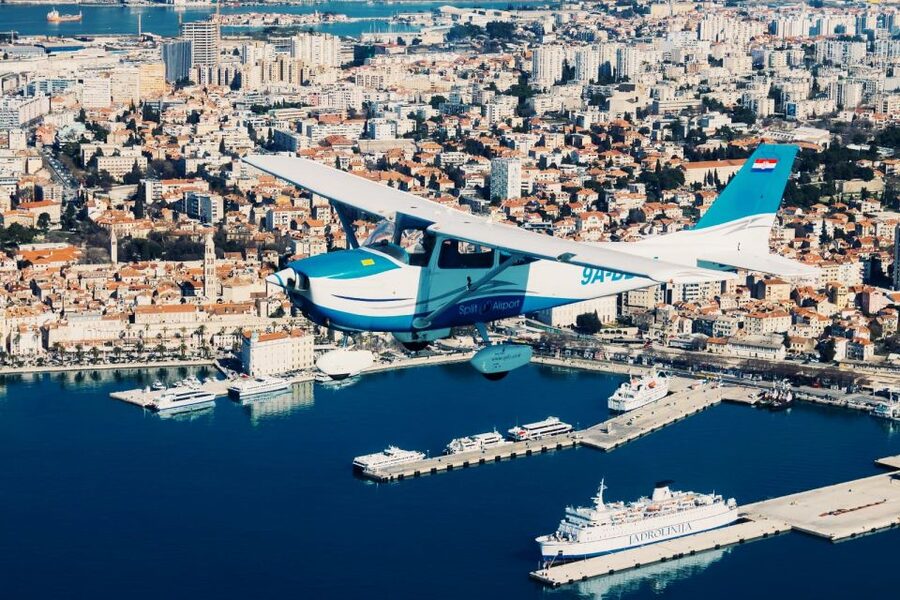 From Sinj: Panoramic Flight over Split - Why this 30-minute flight is a smart alternative
