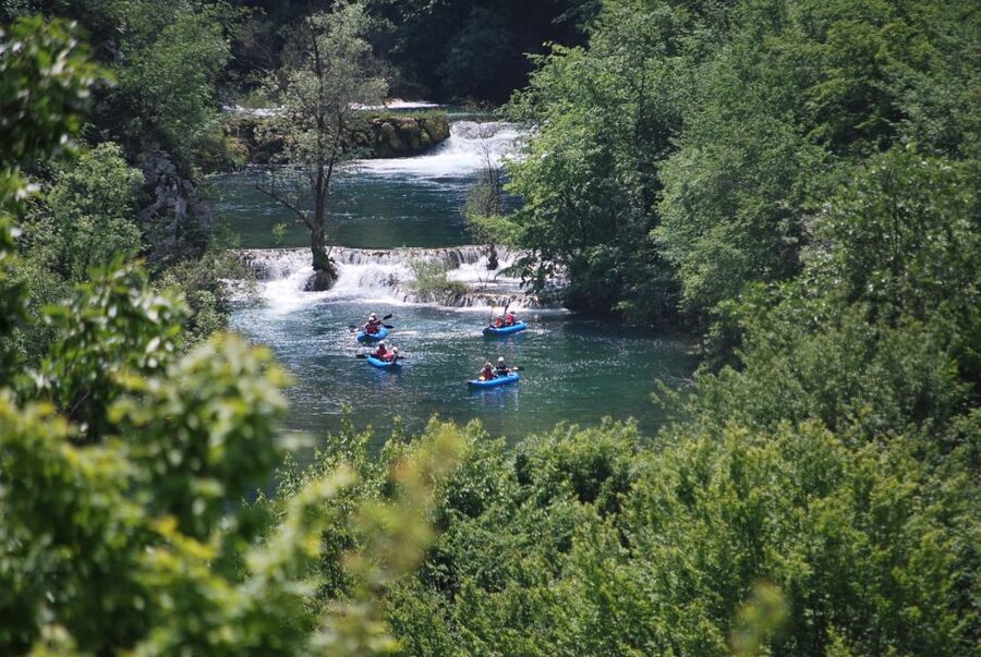 From Slunj: Mrežnica Canyon Kayaking Tour - The short van ride: a quick reposition to the best canyon stretch