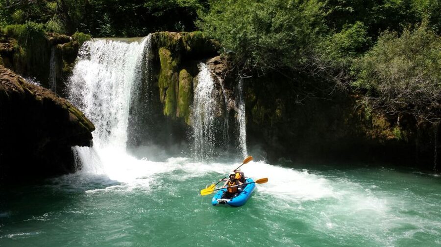 From Slunj: Mrežnica Canyon Kayaking Tour - Gear included: wetsuit, neoprene shoes, and a waterproof barrel