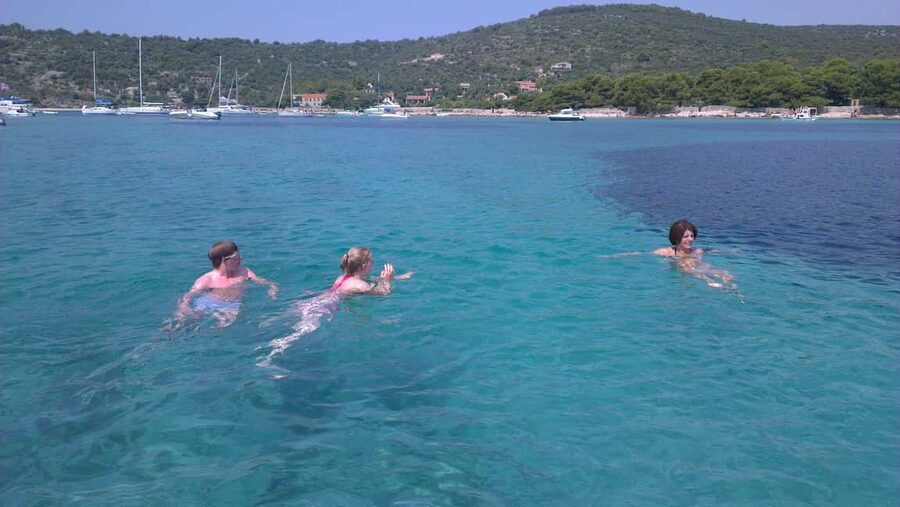 From Split: 5 Islands and Blue Cave Boat Tour - Vis and Biševo: How the Blue Cave Stop Is Built Into the Morning