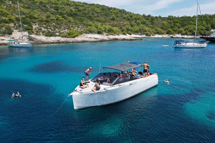 From Split: All-inclusive Blue Cave Tour with Grilled Lunch - Komiža on Vis: fishermen-town walking time and a calmer pace