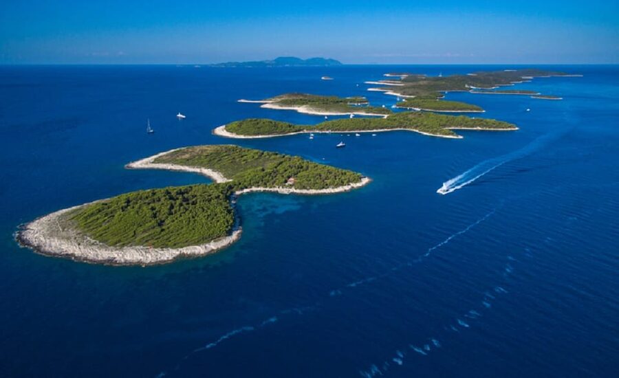 From Split: Blue Cave & 5 Islands Amazing Speedboat Tour - A fast speedboat day that actually hits the highlights