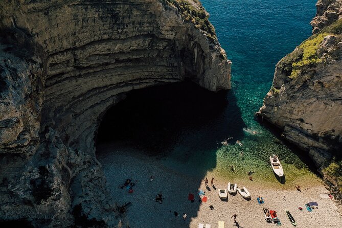 From Split: Blue cave & 5 Islands tour - Pakleni Islands and the sunset ride back to Split