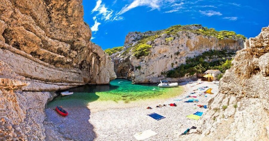 From Split: Blue Cave and 5 islands-Day Tour - Veliki Budikovac swimming time: where your day turns into water time