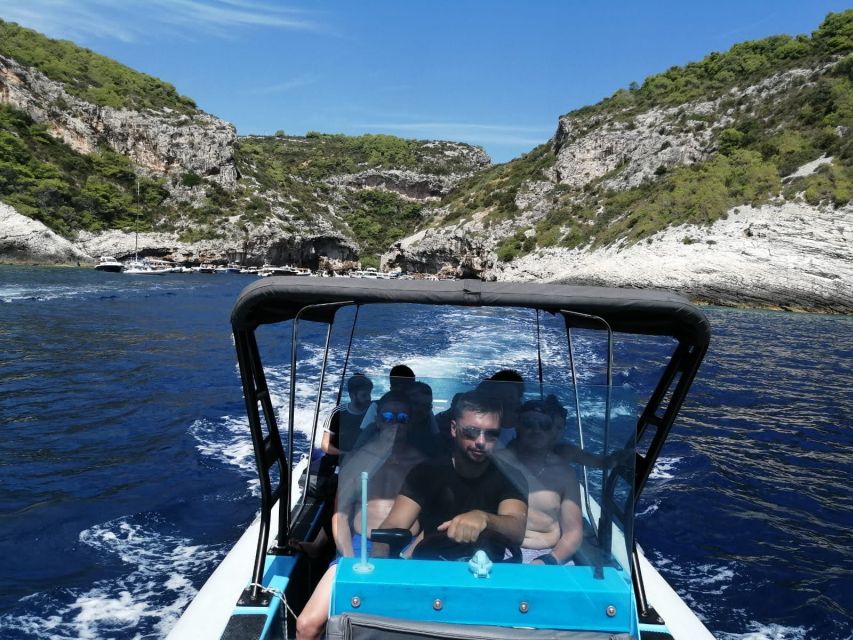 From Split: Blue Cave and 5 islands-Day Tour - Hvar city and Fortica area: using 1.5 hours like a pro