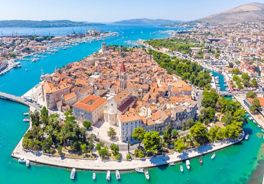 From Split: Blue Lagoon, Šolta, and Trogir Speedboat Tour - Trogir UNESCO World Heritage: St. Lovro, Town Gate, and Venetian Fortresses