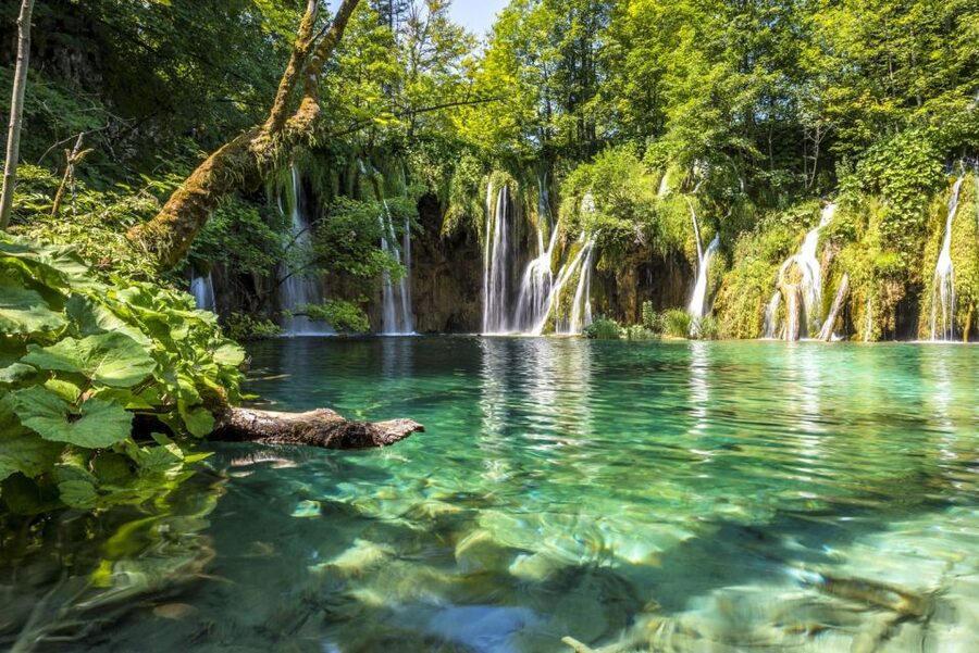 From Split: Plitvice Lakes Fully-Guided Day Tour - Upper Lakes (Gornja Jezera): wooden bridges, changing water color, and major photo moments