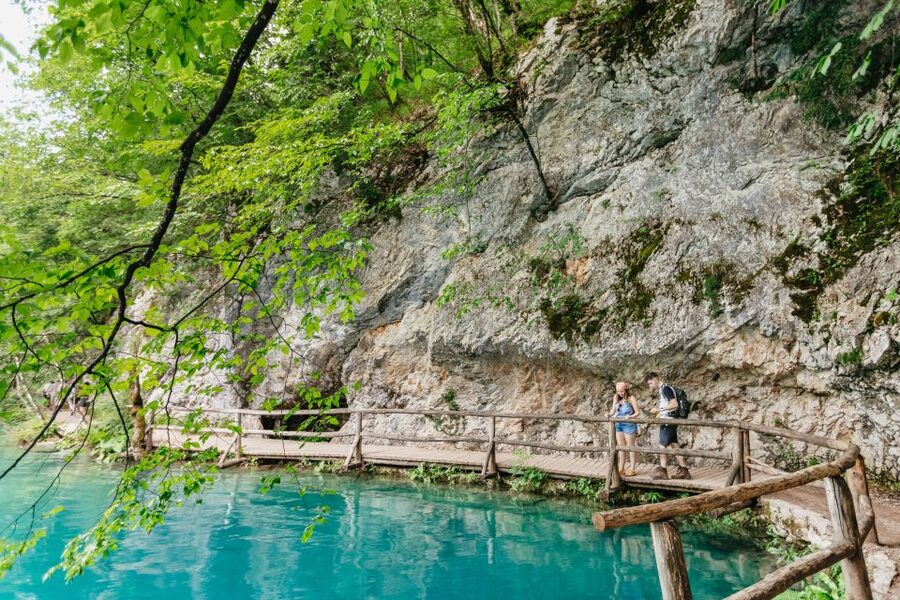 From Split: Plitvice Lakes National Park Guided Tour - Uneven ground, no shortcuts: walking 9 km without getting miserable