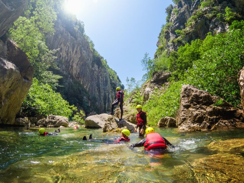 From Split/Šestanovac: Extreme Canyoning on Cetina River - The 6-hour flow, from gear-up to Velika Gubavica