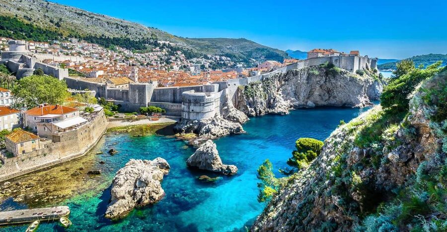 From Split & Trogir: Dubrovnik Guided Day Tour - Split and Trogir Departure: comfortable bus time that still adds up